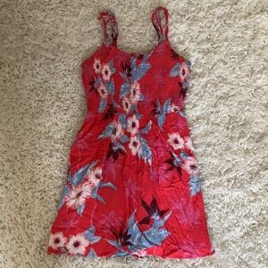 Host Pick 🛍✨ AE Floral Sun Dress